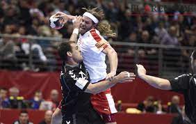 Danmark og rusland deler værtskabet for em's gruppe b, og begge nationer var på forhånd sikret to hjemmekampe i den indledende runde. Danmark Vinder Em Gyser Og Er Videre Fl Arena