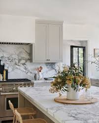 Amber Lewis Kitchen Cabinet Paint Color Dunn Edwards Shady Kitchen Wall Paint Color Dunn Edwar Home Decor Kitchen Kitchen Interior Kitchen Remodel