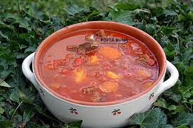 Corpul uman organe cornulete cu untura si otet cornulete cu rahat cornulete cu nuca jamila costum mire bleumarin costume de mire iasi contessa carola primitivo di manduria doc conversatii cu dumnezeu vol 4. Gulas De Vitel Reteta Ungureasca Retete Culinare Cu Gina Bradea