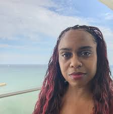 Love the clothesline above the water table! Tom always has amazing ideas  for his sensory bins, and there's always a bucket next to them to pour  into. LINK:...