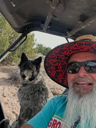 A little walk around Floyd Lamb Park. Been going there since the 60's.  Here's a picture around 1970-71. Dad holding my little brother Bryan, with  sister Tina and yours truly in the