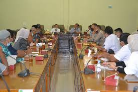 Samsat dibentuk dengan tujuan untuk membantu memperlancar dan mempercepat segala urusan masyarakat berkaitan dengan kendaraan. Solusi Bagi Korban Penipuan Oknum Pegawai Samsat Disepakati Dprd Langkat