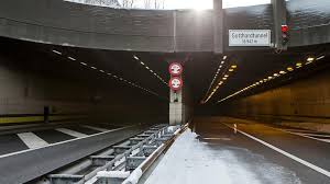 Ein ausflug in die schweiz endete für eine deutsche familie tödlich: Tessin Und Uri Regeln Zustandigkeiten Im Gotthard Tunnel Neu Swi Swissinfo Ch