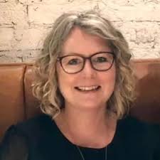 Helen Maxwell's Instagram, Twitter & Facebook