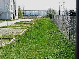 Eine andere möglichkeit ist die flächenversickerung oder versickerung per rigole, bei der sodass eine baulich umschlossene sickergrube im garten oder jedenfalls auf dem grundstück entsteht. Fwa Frankfurter Wasser Und Abwassergesellschaft Mbh