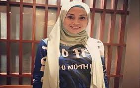 Azrinaz mazhar hakim is one of the richest malay journalist. Azrinaz Mazhar Hakim Biodata Isteri Sultan Brunei Dicerai