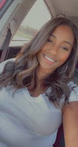 Holli Brown's Instagram, Twitter & Facebook