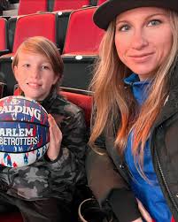 Michelle Bowes‎‏