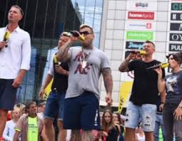 Łukasz kadziewicz występuje w czwartej edycji nadawanego przez polsat tanecznego show taniec z gwiazdami. Lukasz Kadziewicz Magazyn Rmf Fm