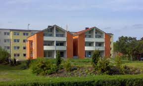 Die hochwertige, mit liebe zum detail ausgestattete 74 qm wohnung zingst 1 besticht durch ganz besonders helle und lichtdurchflutete räume. Wohnungen In Zingst Ostsee Wohnung Kaufen Oder Mieten