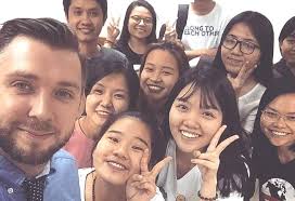 How Vietnamese students learn English at school