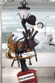 Amazing Chocolate Sculpture Www Craftchocolatecompany Com Sculptures En Chocolat Decoration Chocolat Sculpture En Chocolat