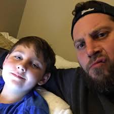 What is the cost to visit Smithspoint Beach for a day without a green key  or beach pass?