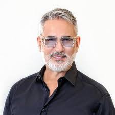 Miguel Varoni's Instagram, Twitter & Facebook