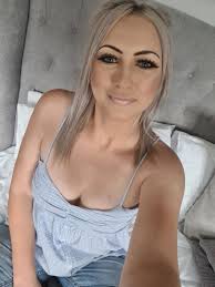 Work soon for me, I finish at 10pm and then weekend fun can begin 🥂💋