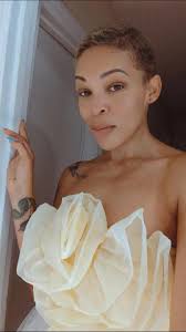 From Michigan currently lives in Atlanta Alpharetta area Single in my 40's  mother by day and personal chef by night looking forward to meeting my  soulmate