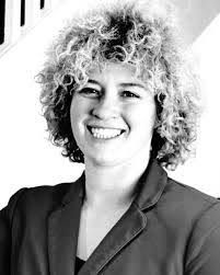 Kanishka Hamidi's Instagram, Twitter & Facebook