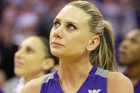 Michelle Timms's Instagram, Twitter & Facebook