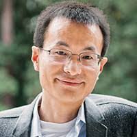 Hang Huynh's Instagram, Twitter & Facebook