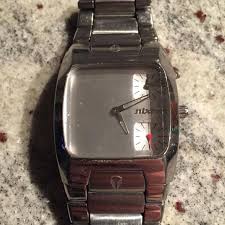100 meter/10 atm custom solid stainless steel case chamfered hardened mineral crystal. Best Nixon The Banks Watch 50 Off For Sale In Brockton Village Ontario For 2021