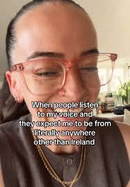 Irish Singer Showcases Unique Voice with Humor