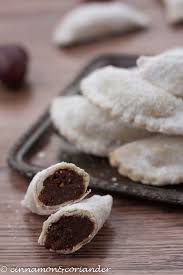 Yields 40 cookies 200g all purpose flour 100g butter 80g. Italian Christmas Cookies With Chestnut Filling Chestnut Tortelli Recipe