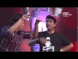Untuk minggu ketujuh masih tinggal sembilan kumpulan/peserta yang bertanding iaitu sepahtu, shiro. Maharaja Lawak Mega 2013 Minggu 12 Persembahan Zaman Kolej Shiro Youtube