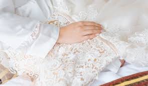 We advise against any brides washing pure silk dresses themselves. How To Make Sure You Pick The Right Wedding Dress Dry Cleaning Service In Orange County