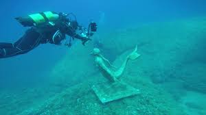 Daughter of enzo maïorca and sister of patrizia maïorca; Visita Alla Statua Di Rossana Maiorca Plemmirio 24 06 2017 Youtube