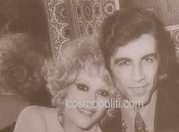 Η ζωή λάσκαρη και ο τόλης βοσκόπουλος έζησαν έναν επικό έρωτα, ο οποίος από φλογερό πάθος κατέληξε σε ολοκληρωτική συντριβή με ολέθριες συνέπειες. Oi Poly8rylhtoi Erwtes Toy Tolh Boskopoyloy Me Tis Megales Star Ths Epoxhs Zwh San Tainia Thenewspaper Gr