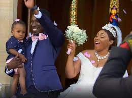 C'est une émission de téléréalité française qui met en compétition quatre jeunes futurs mariés pour remporter un voyage de noces. Branges Fatim Et Thomas N Guettia Ont Remporte Leur Lune De Miel Sur Tf1