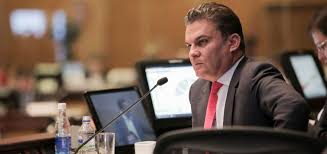 El exministro del interior de ecuador y actual presidente de la comisión de justicia de la asamblea nacional (parlamento), josé serrano, aseguró este viernes. El Telegrafo Serrano No Niega Que Se Haya Reunido Con Exagente De La Senain