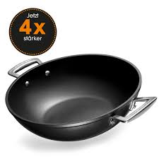 Le Creuset Toughened Non Stick 32 Cm Wok Cookfunky