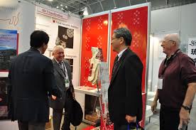 Klicka här för att se vad ulf skoglund tjänar. Vice President For Finance And Administration Patrick Vincent And Prof Ulf Skoglund Meet With Business People At The Oist Booth At Biojapan 2012 Okinawa Institute Of Science And Technology Graduate University Oist