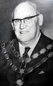 Nigel Fisher's Brigg Blog: BRIGG TOWN MAYORS CONTRIBUTED A GREAT DEAL TO  THE COMMUNITY FROM 1974 TO 1999