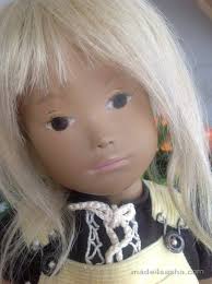 Lynne Field (fieldsfinery)