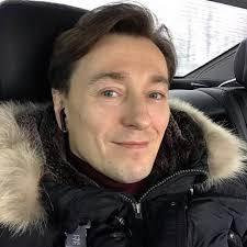 Мы создали большой детский фестиваль, чтобы понять, что сами ребята считают лучшим Sergej Bezrukov Pohozh Na Mamu Akter Podelilsya Sovmestnym Snimkom S Roditelnicej Shou Biz Na Joinfo Com