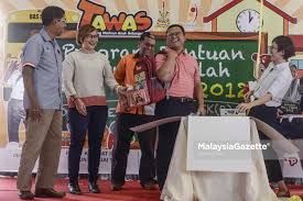 Sila hubungi pusat tuntutan bantuan untuk maklumat lanjut. Mb Selangor Rasmi Program Bantuan Masuk Sekolah Tabung Warisan Anak Selangor Tawas