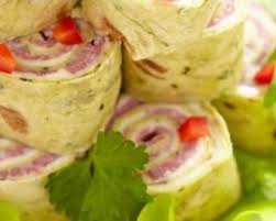 Recette De Roules De Jambon Cru Au Fromage Frais Recette Roule Jambon Roule Jambon Fromage Recettes D Amuse Gueules