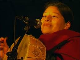 BALVINA RAMOS VISITÓ KURMI, la Biblioteca Popular de Iruya