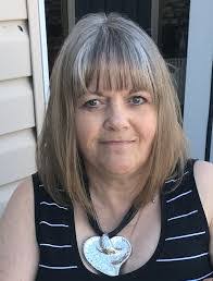 Deborah Simard's Instagram, Twitter & Facebook