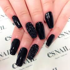 Top 25 Pretty Dark Gel Nail Art Designs Trendy Fashonails Gel Nail Art Designs Dark Gel Nails Gel Nail Designs