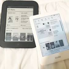 Amazon Kindle Vs Barnes Noble Nook Pros Cons Barnes And Noble Kindle Amazon Kindle
