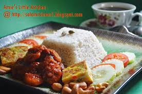 Sama seperti nasi uduk, nasi lemak juga menggunakan santan. Amie S Little Kitchen