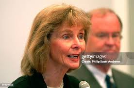 37 Lois Andrews Stock Photos, High-Res Pictures, and Images