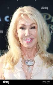 Linda s hi-res stock photography and images