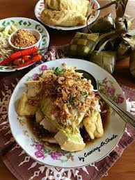 Tahu Campur Magelang Memasak Telur
