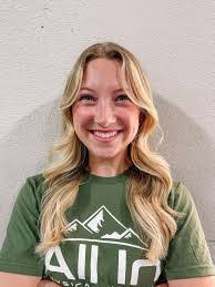 Laura Daugherty's Instagram, Twitter & Facebook