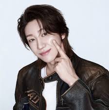 How do you clean foundation stain from puffer jacket? I used make up  remover, but it did not work 😫🥲