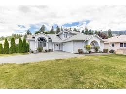 Home For Sale 599900 00 2470 Asquith Ct West Kelowna Bc Realestate Listings Homeforsale Houseforsale Pro Canada Real Estate House Styles Real Estate